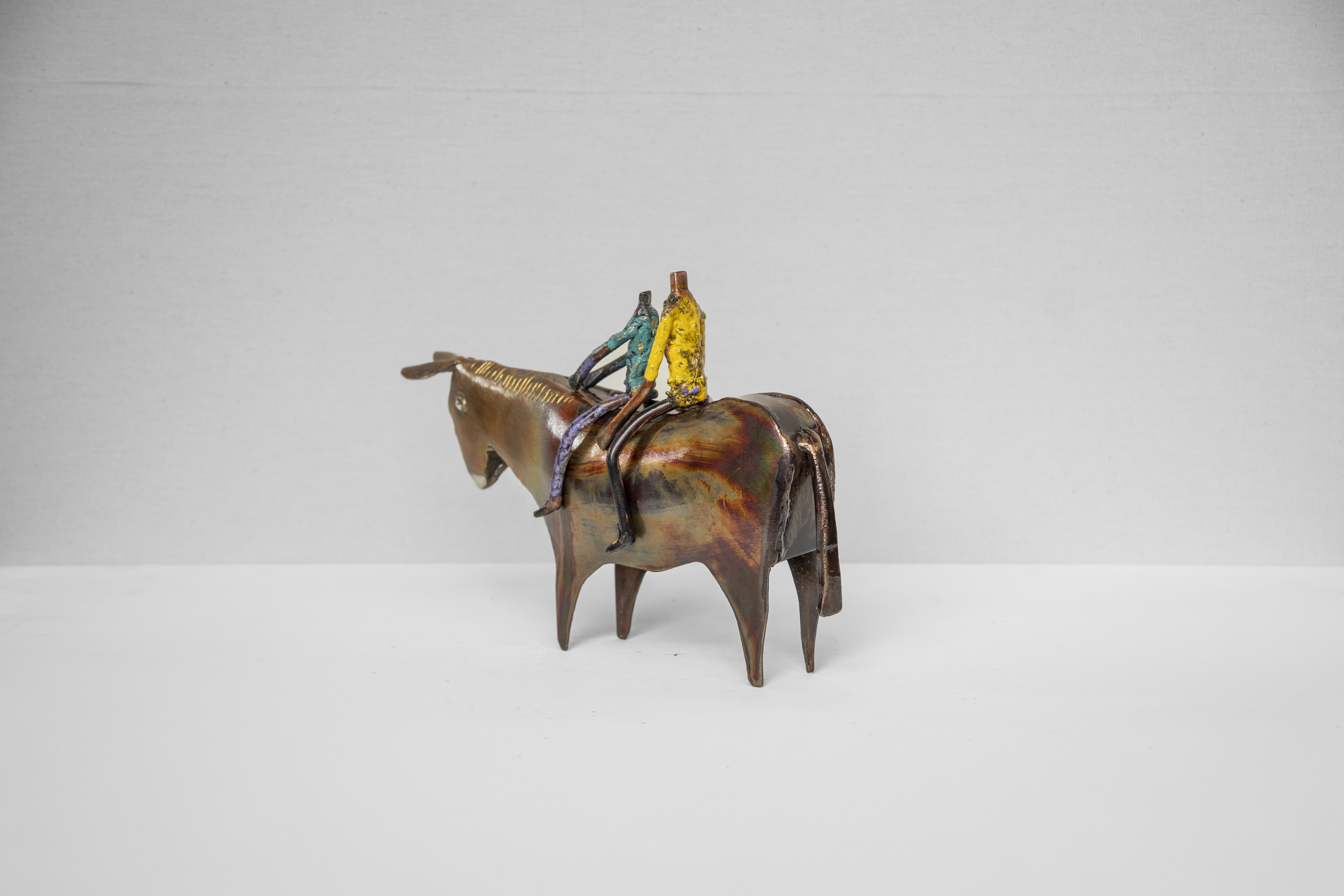 Burro con personajes 3