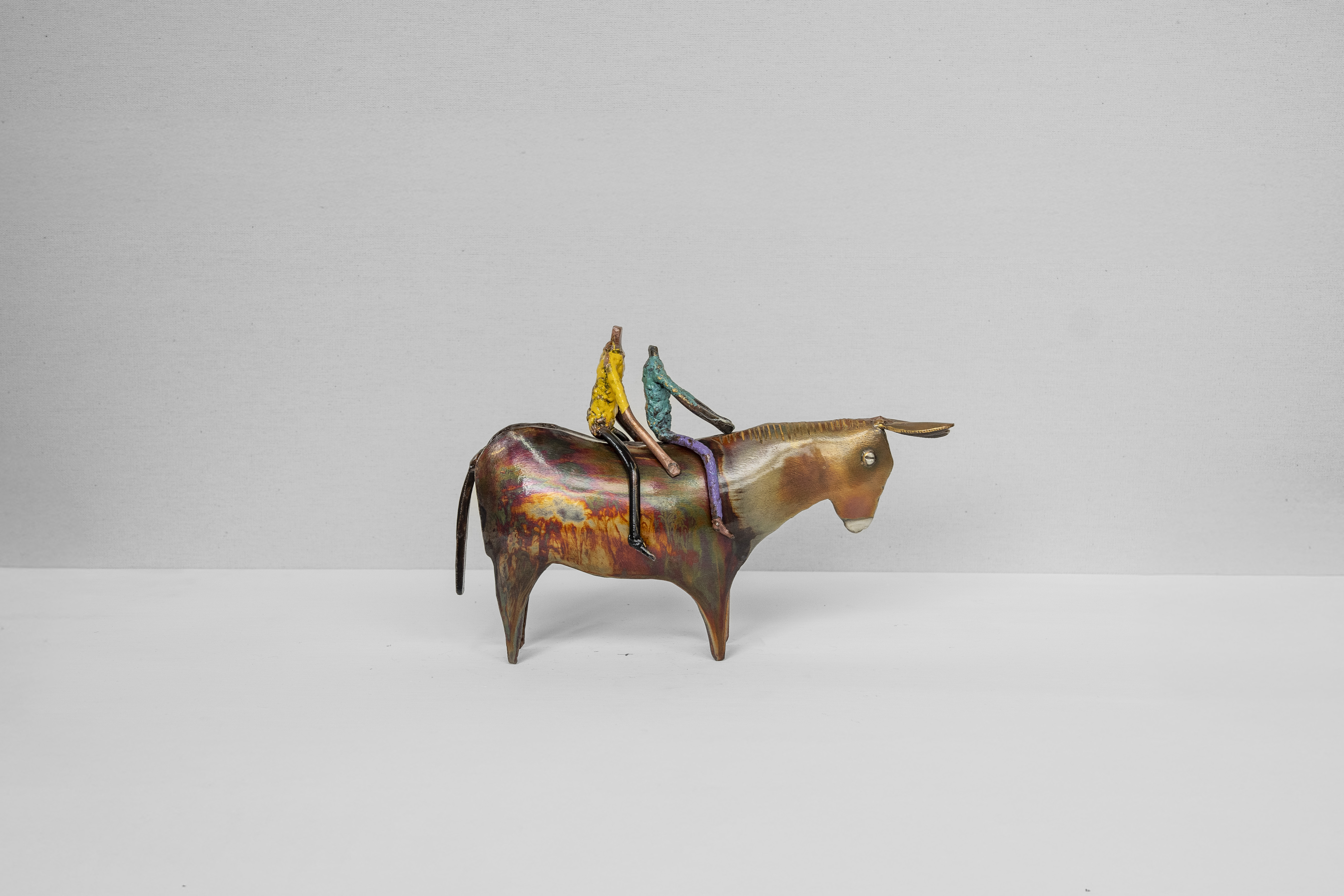 Burro con personajes 2